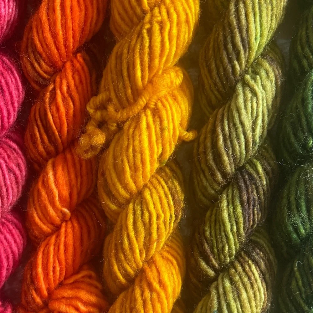 HAALU THE UGLY BUNNY Fall Rainbow mini skein set merino wool - Picture 8 of 10